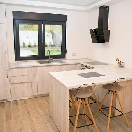 Luxury Magic 招待所 4*